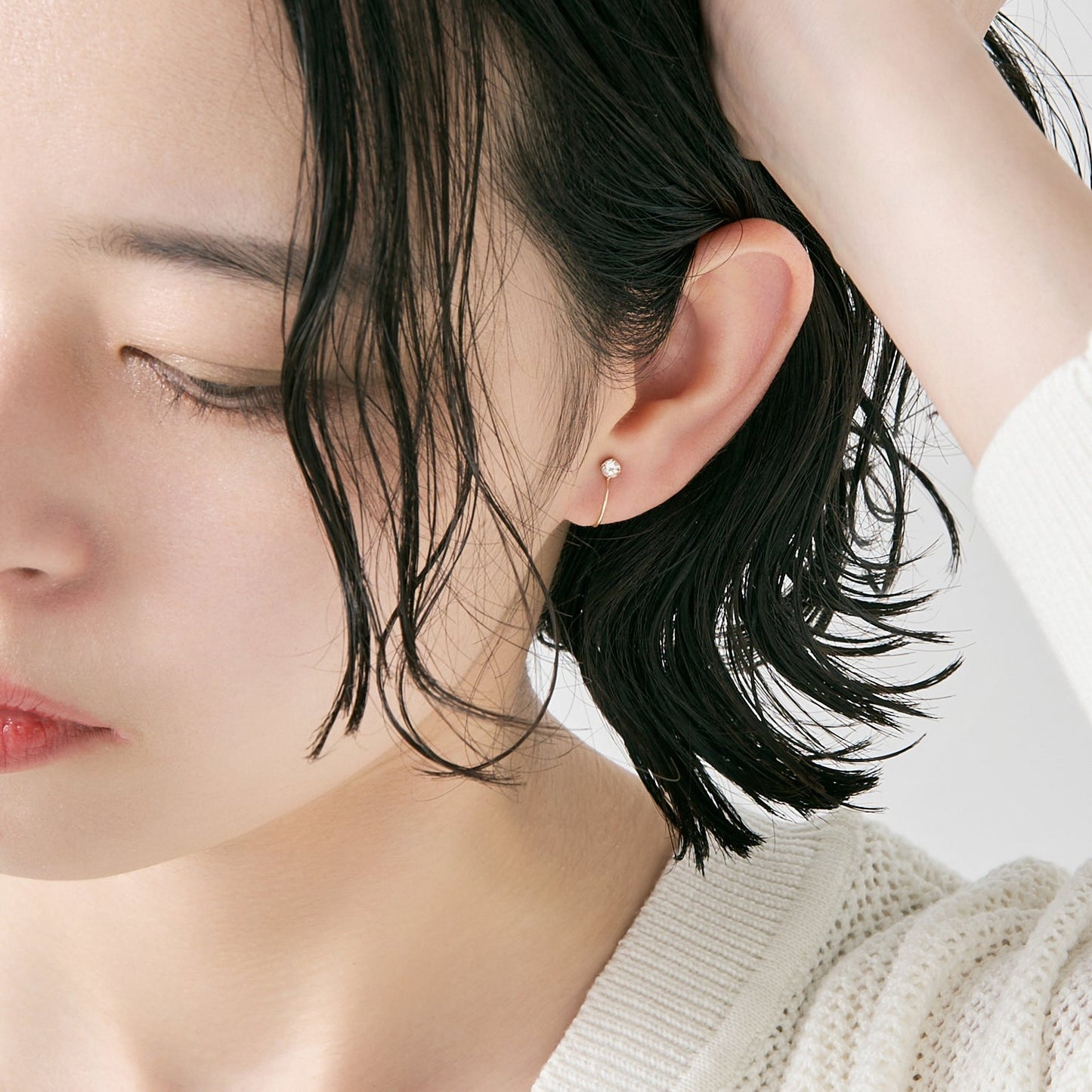 K10 誕生石 イヤリング(4月:ホワイトトパーズ)| 55-7084