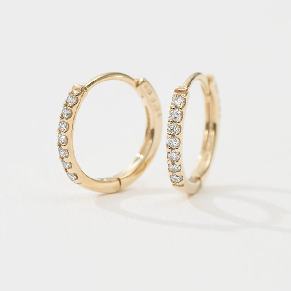 ピアス