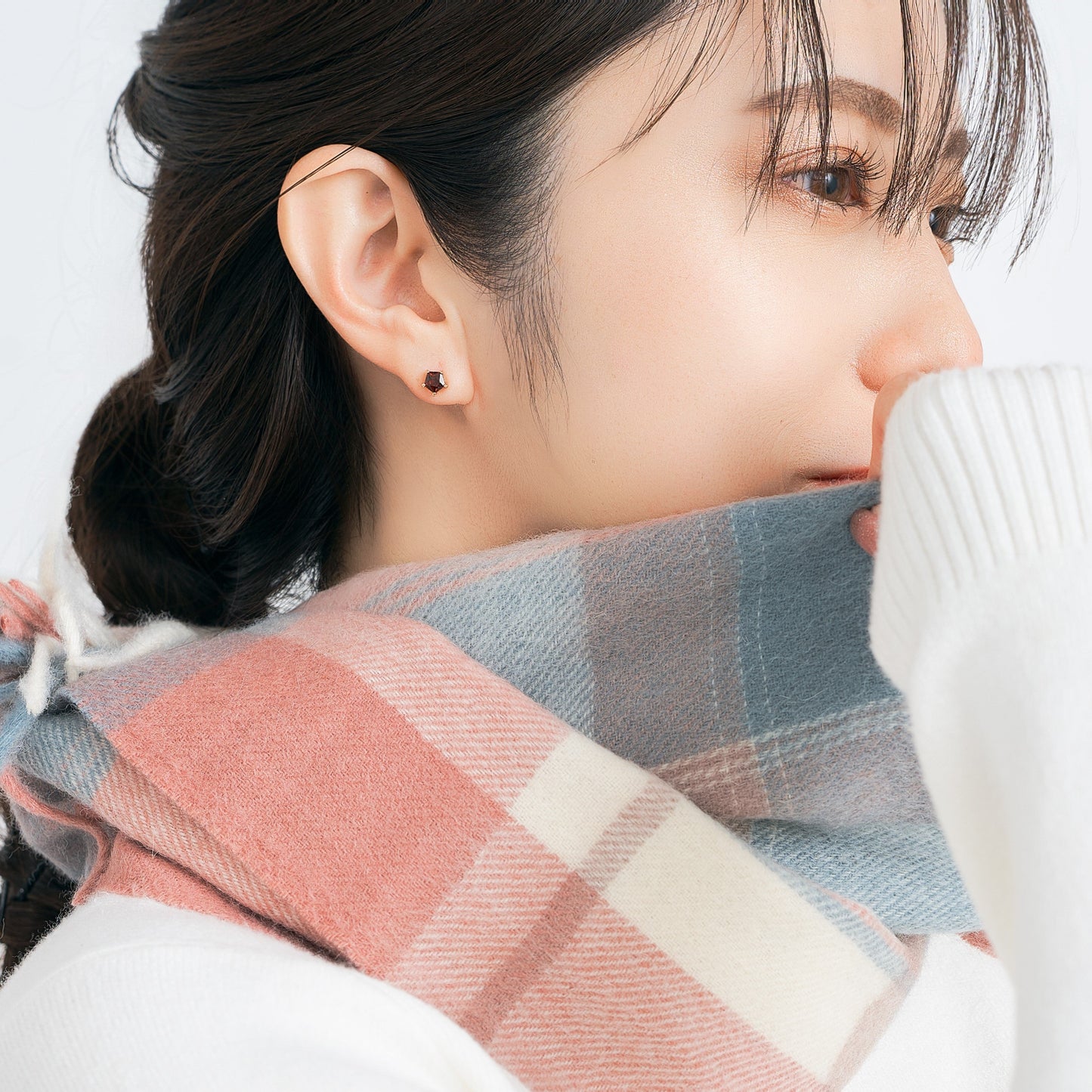 K10 星 スタッドピアス（ガーネット）| 43-1533