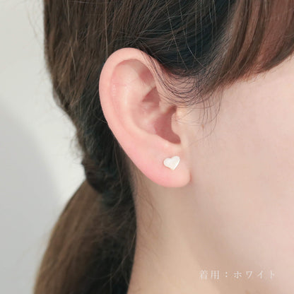 K10 ハートシェル スタッドピアス（ホワイト） ❘ 43-7823