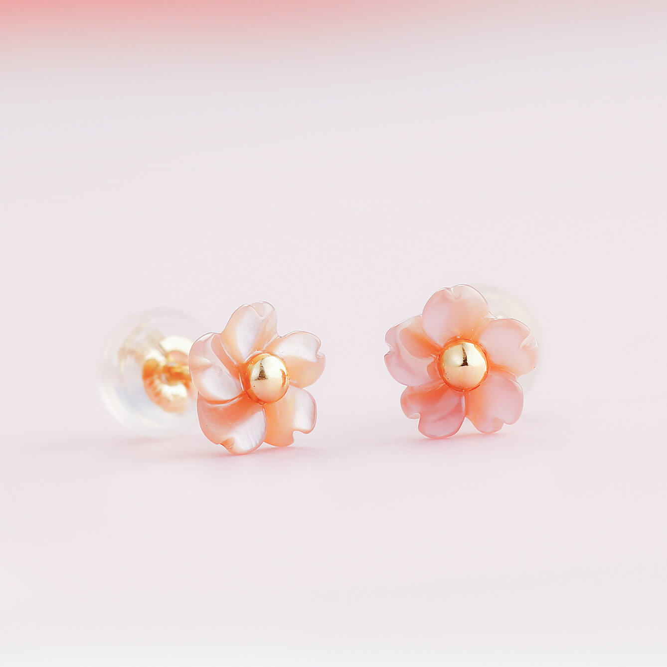 K10 フラワーシェル スタッドピアス（ピンク）｜46-7653