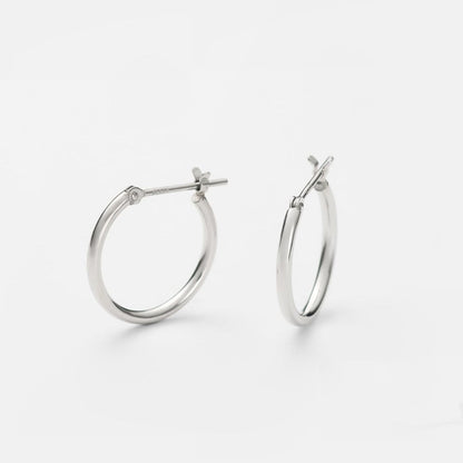 Pt900 シンプル フープピアス ❘ 95-8102