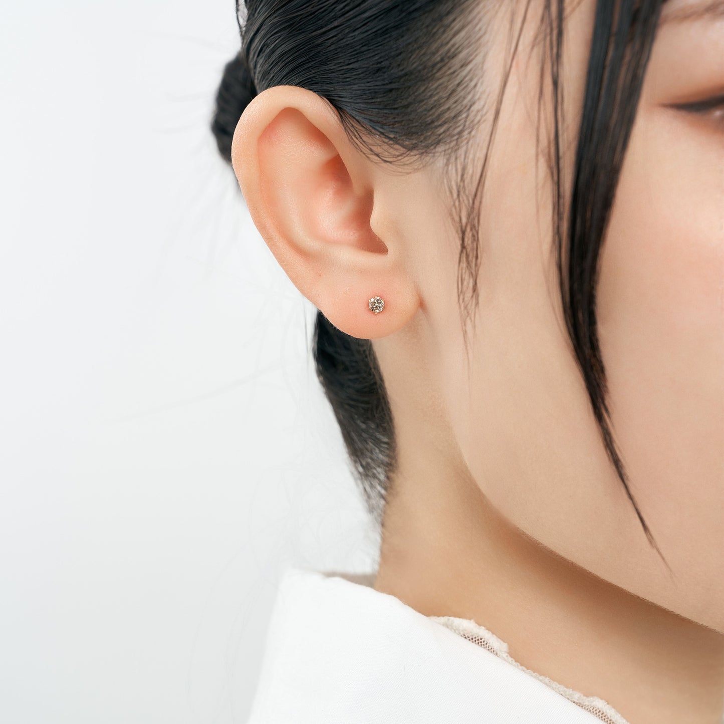 K18 誕生石 スタッドピアス 3mm（4月：ダイヤモンド）｜96-3174