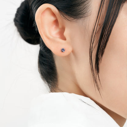 K18 誕生石 スタッドピアス 4mm（12月：タンザナイト）｜ 96-3212