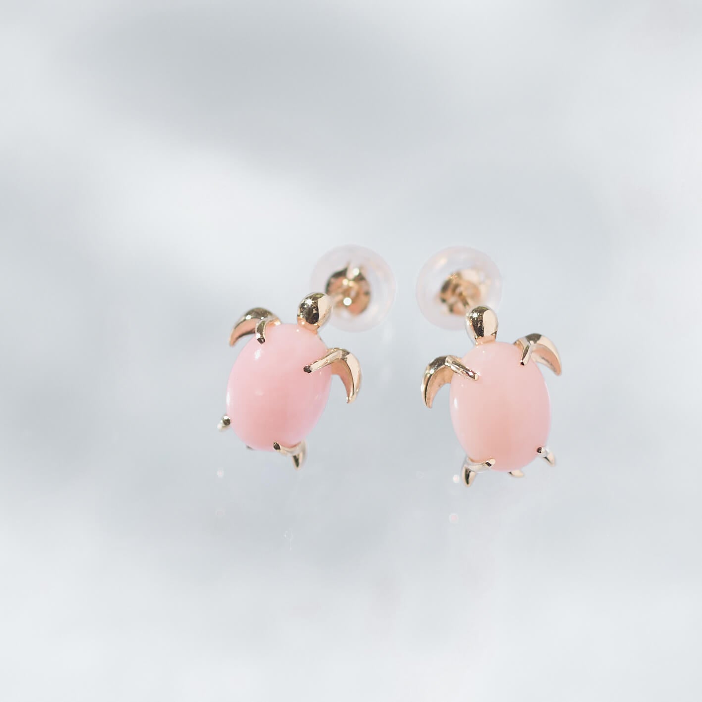 K10 カメ スタッドピアス（ピンク）｜96-3261