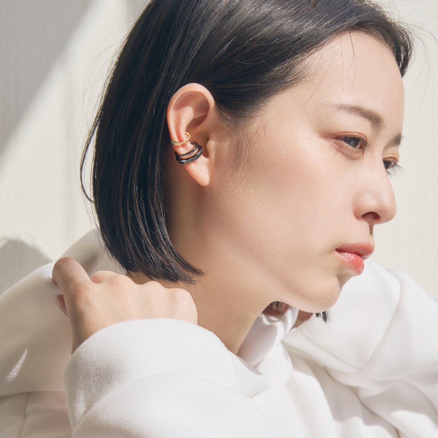 SV925 ユニセックス シンプル イヤーカフ（W/Y/B）｜51-8245-8246-9706